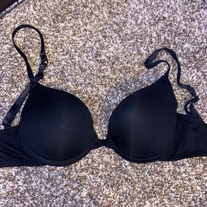 Black push up bra
